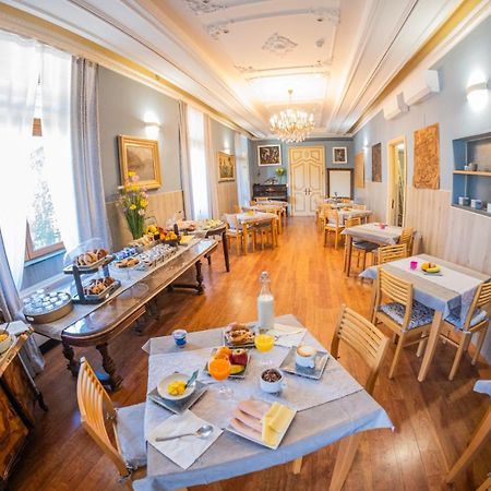 Hotel Vista Lago Брунате Екстериор снимка