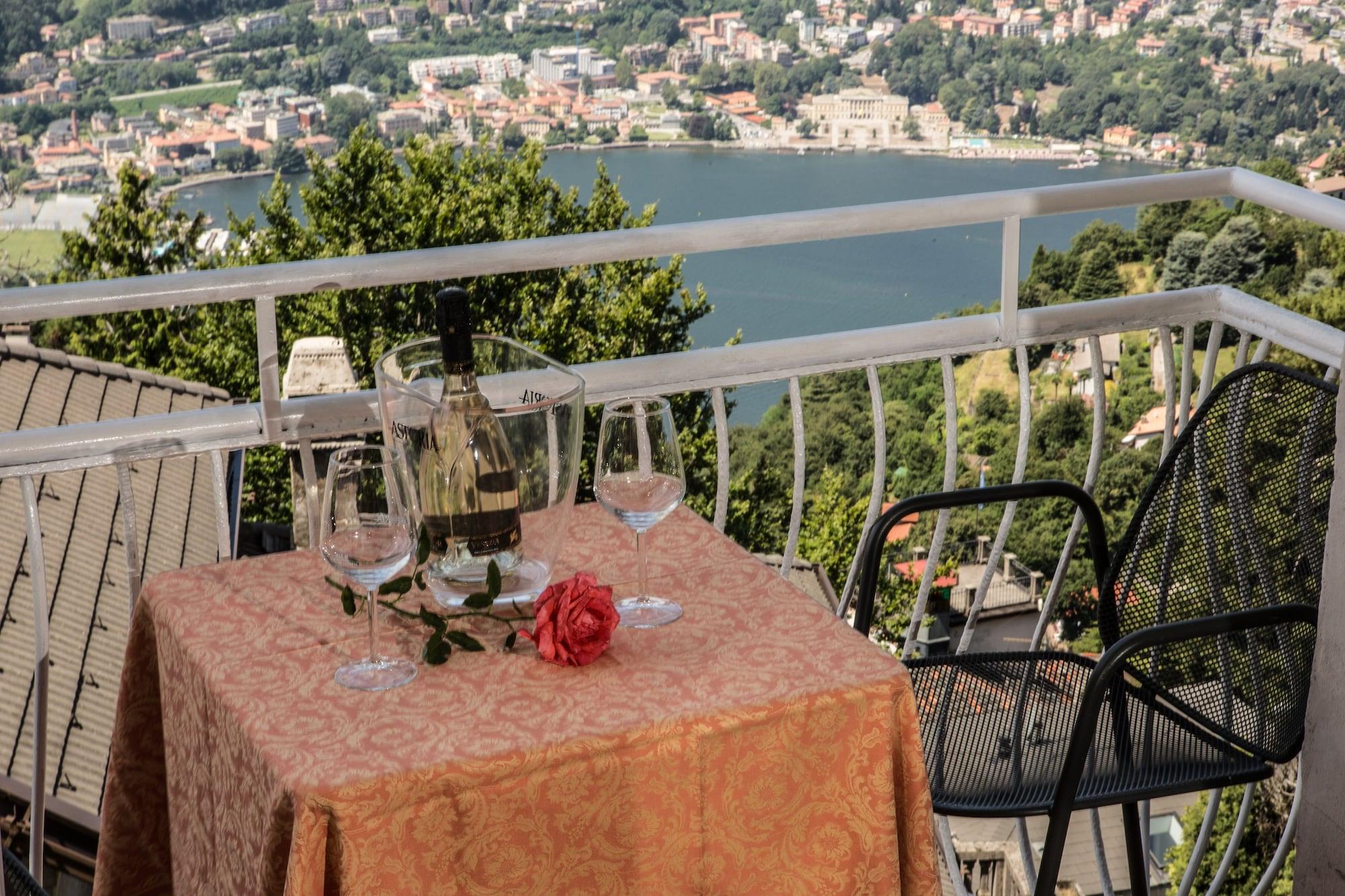Hotel Vista Lago Брунате Екстериор снимка
