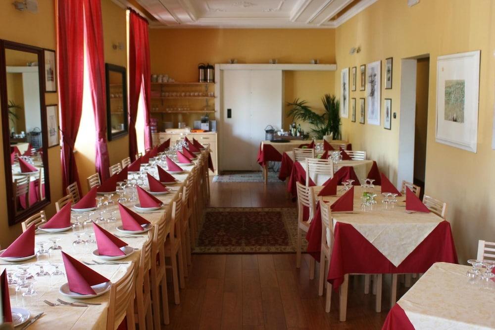 Hotel Vista Lago Брунате Екстериор снимка