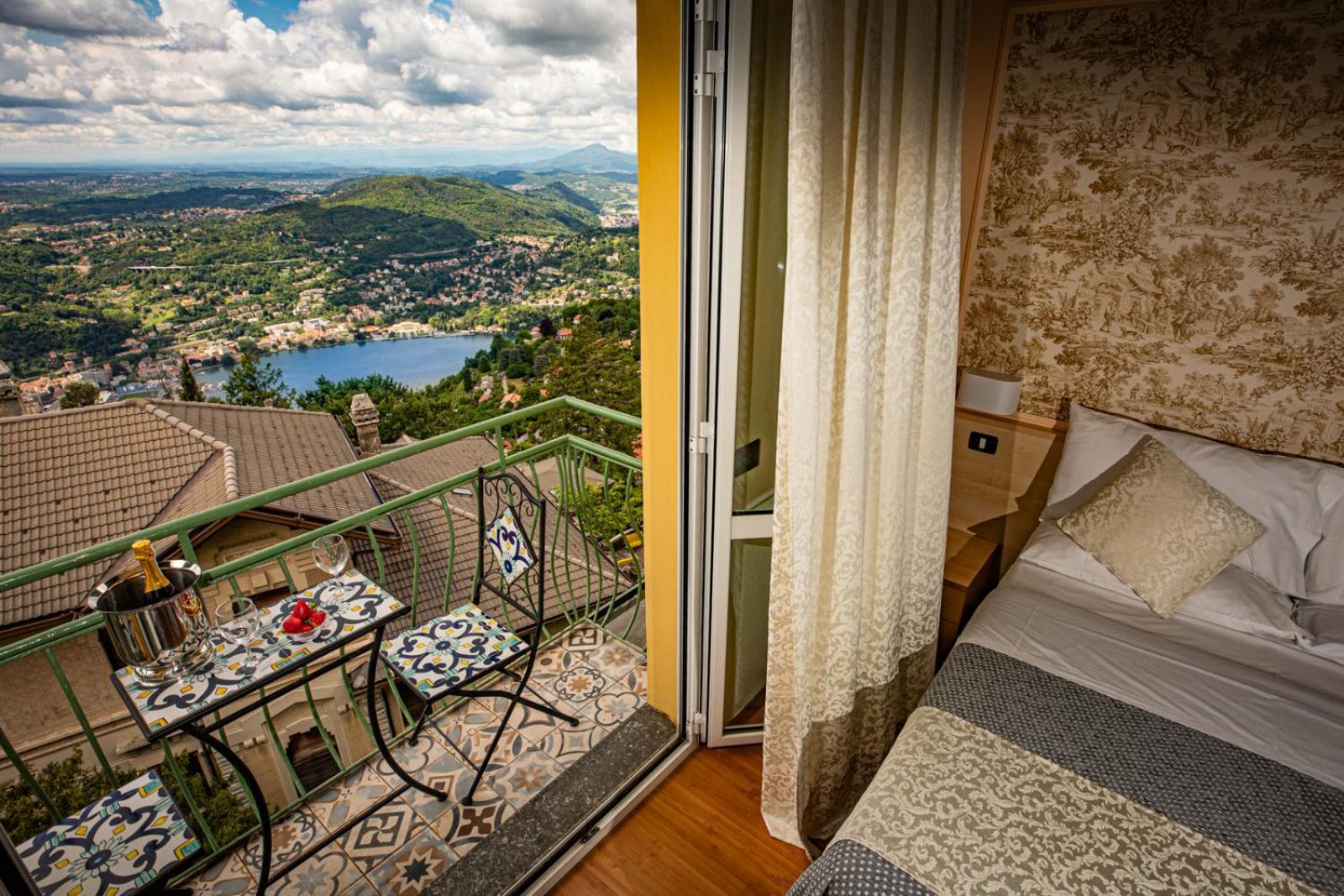 Hotel Vista Lago Брунате Екстериор снимка